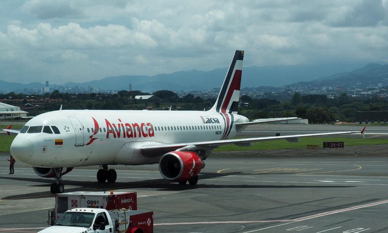 Avianca Airbus A320-214