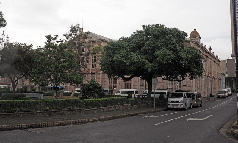 Edificio Metalico
