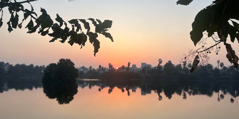 Early morning on the lake
