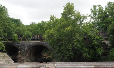 A freight train on the bridge over Catoctin Creek