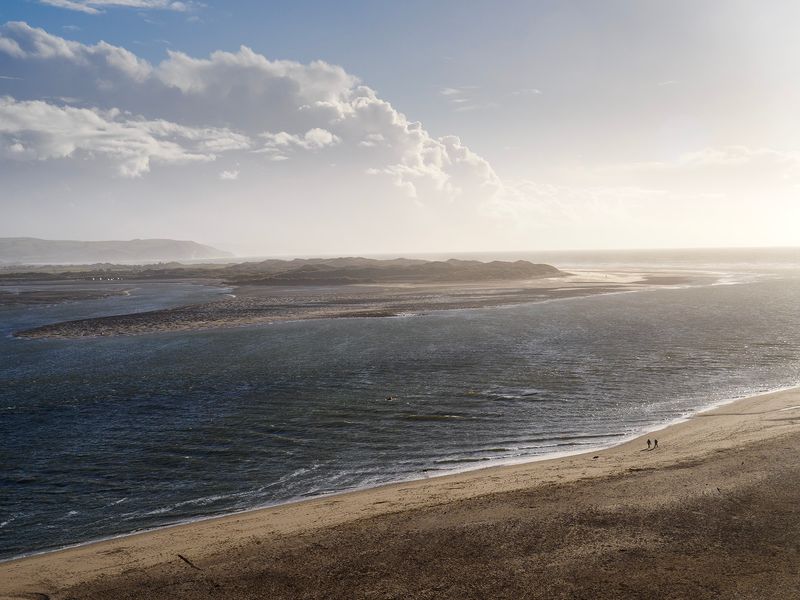 Towards Ynyslas
