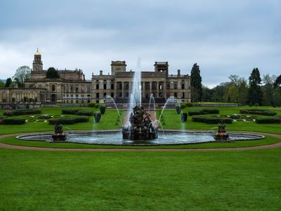 Fountain and house - 2023