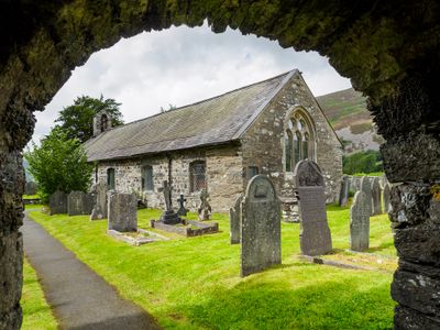 St. Michael's Church, Llanfihangel Y Pennant 