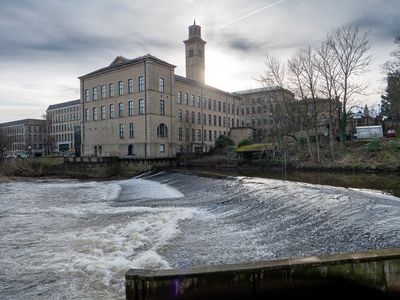 River Aire and Salts Mill 