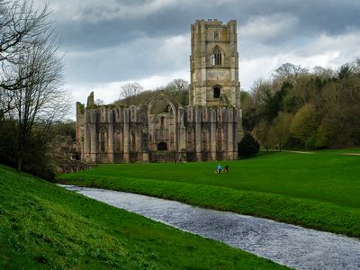 River Skell and Fountains Abbey
