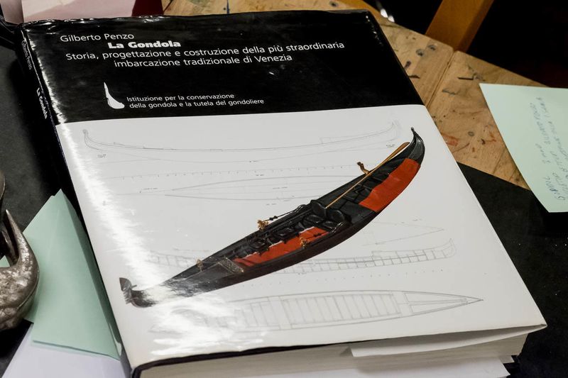 Utfordringen med  dechiffrere dette var noe av grunnen til at det tok 23 r  f prosjektet i havn!