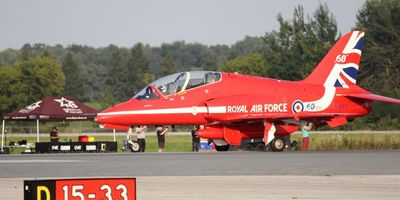 RAF Red Arrows XX177 taxiing
