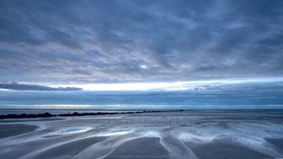 R6II0988 Blue hourat the beach.jpg