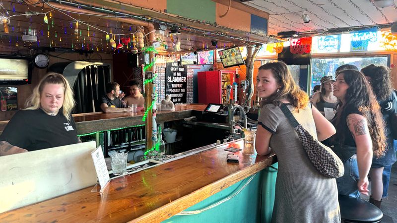 Slammer Tavern