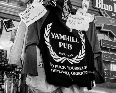 Yamhill Pub - Dive Bar