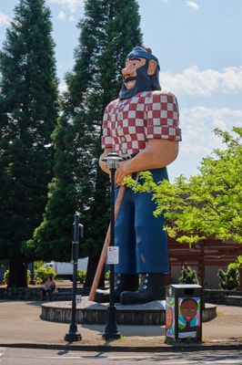 Paul Bunyan Statue