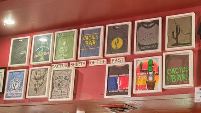 Cactus Bar - Dive Bar