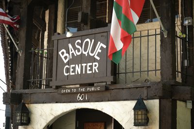 Basque Block