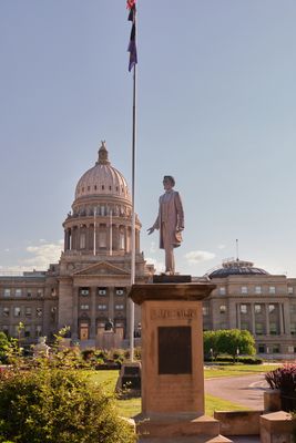 Oldest Lincoln Statue in the West