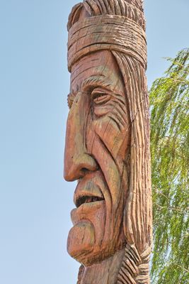 Trail of the Whispering Giants - Peter Toth Statue