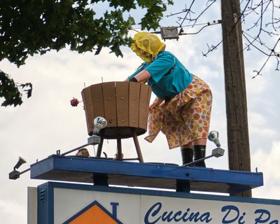 Maytag Washer Woman