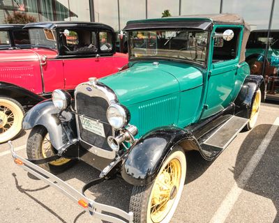 Thunder Dome Car Museum