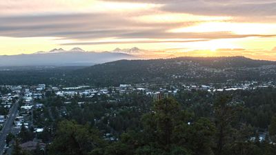 Pilot Butte State Scenic Viewpoint
