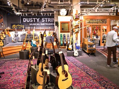 Dusty Strings