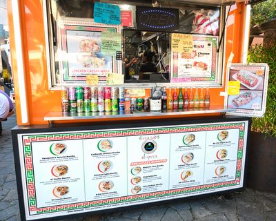 Hawthorne Asylum Food Cart Pod