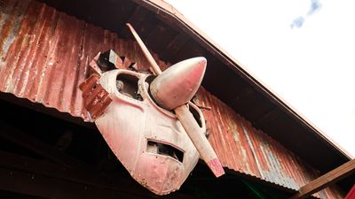 Junkyard Extreme Burgers - Crashed Plane