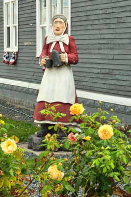 Statue of the Coffee Lady