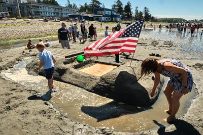 Birch Bay Sand Sculpture Competition