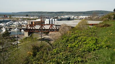 Grand Avenue Park Bridge