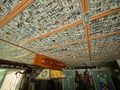Brooklyn Tavern - Dive Bar