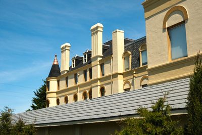 Manresa Castle