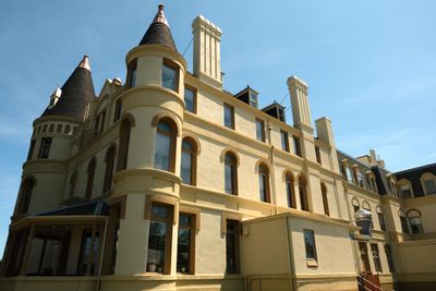 Manresa Castle