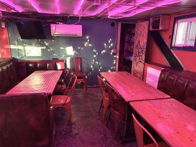 Slammer Tavern - Dive Bar