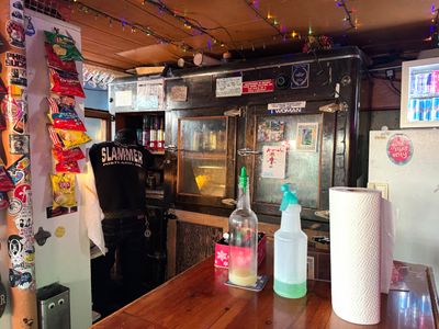 Slammer Tavern - Dive Bar