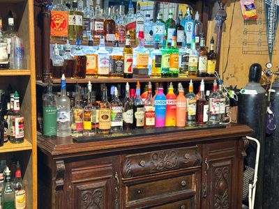 Wally's House of Booze - Dive Bar