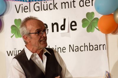 D72_09957_2048Px.jpg