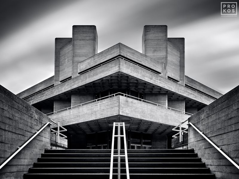 https://andrewprokos.com/photo/national-theatre-building-london-black-white-long-exposure-0912/