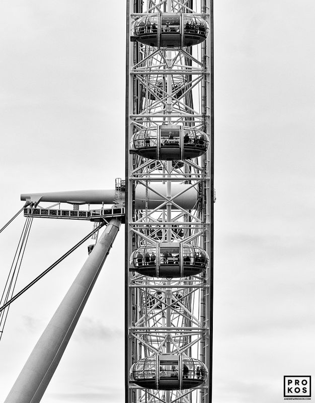 https://andrewprokos.com/photo/london-eye-close-up-black-white-8398/