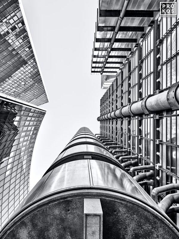 https://andrewprokos.com/photo/lloyds-building-london-day-black-white-9210/