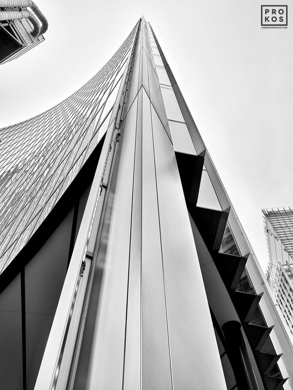 https://andrewprokos.com/photo/willis-towers-london-black-white-8735/
