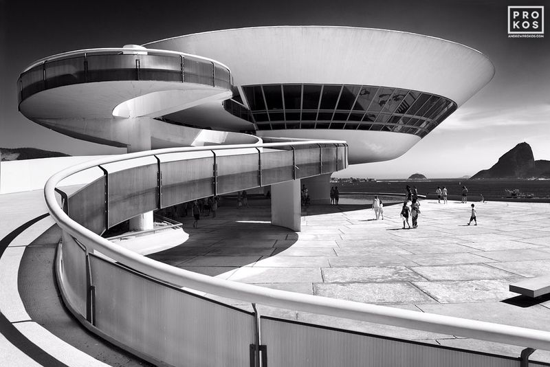 https://andrewprokos.com/photo/niteroi-contemporary-art-museum-architecture-black-white-1565/