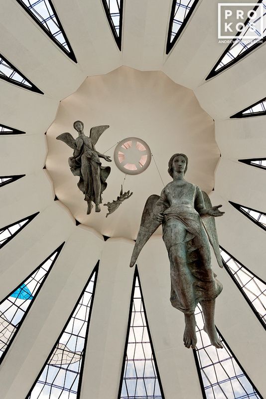 https://andrewprokos.com/photo/brasilia-cathedral-interior-8795/