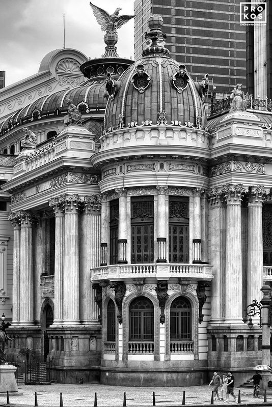 https://andrewprokos.com/photo/view-of-theatro-municipal-rio-de-janeiro-black-white-1911/