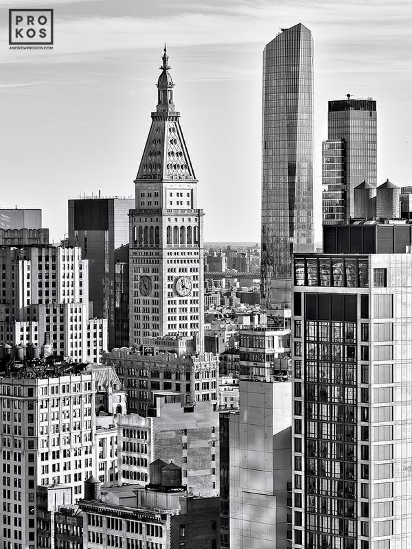 https://andrewprokos.com/photo/met-life-tower-manhattan-cityscape-black-white-3481/