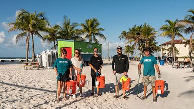 Higgs Beach Clean-up  3