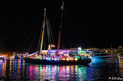 Christmas Boat Parade, Historic Seaport  23-2