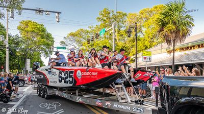 Powerboat Race Parade   2