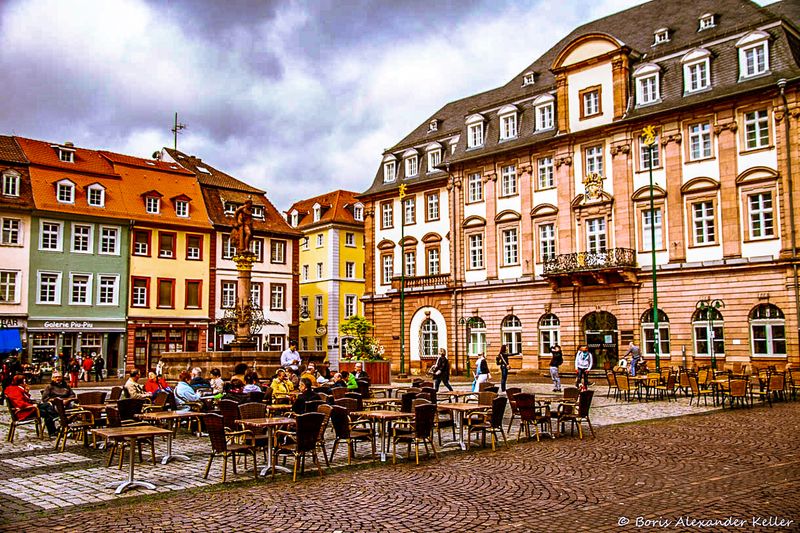 Marktplatz mit Rathaus