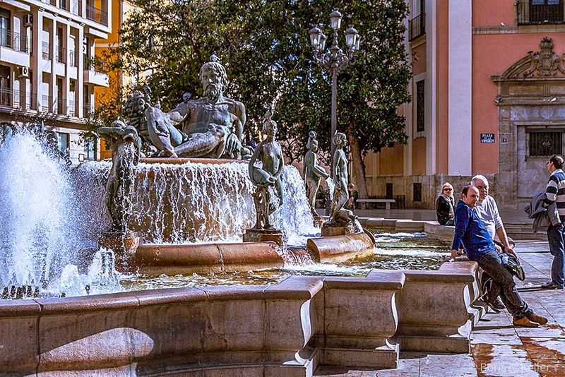 Turia Fountain 