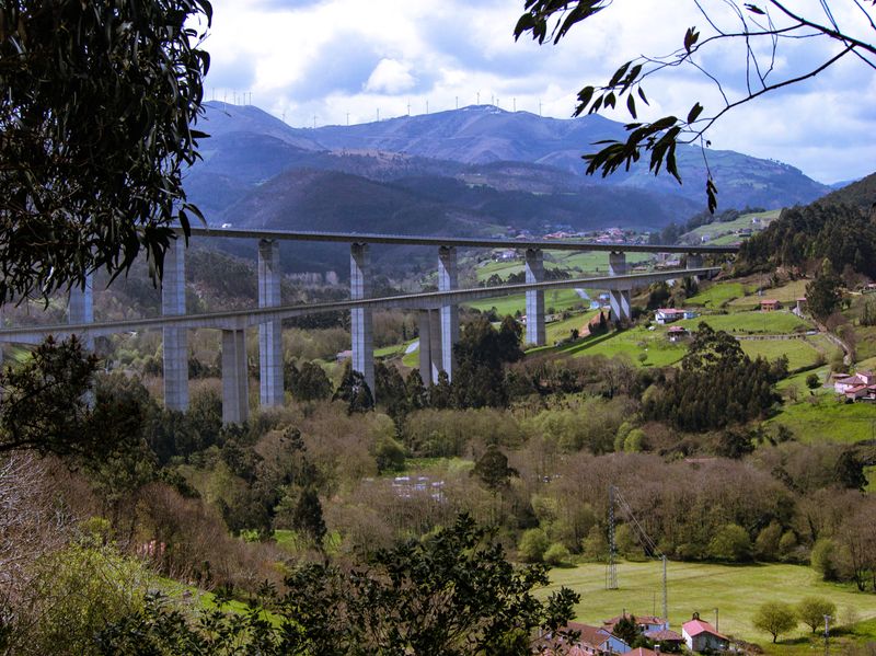 Concha Artedo Viaduct