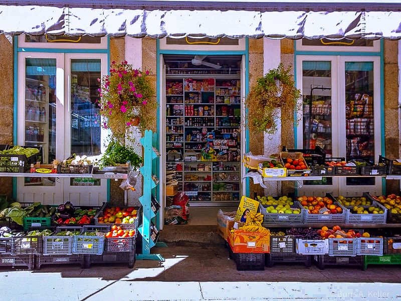 Market in Autumn